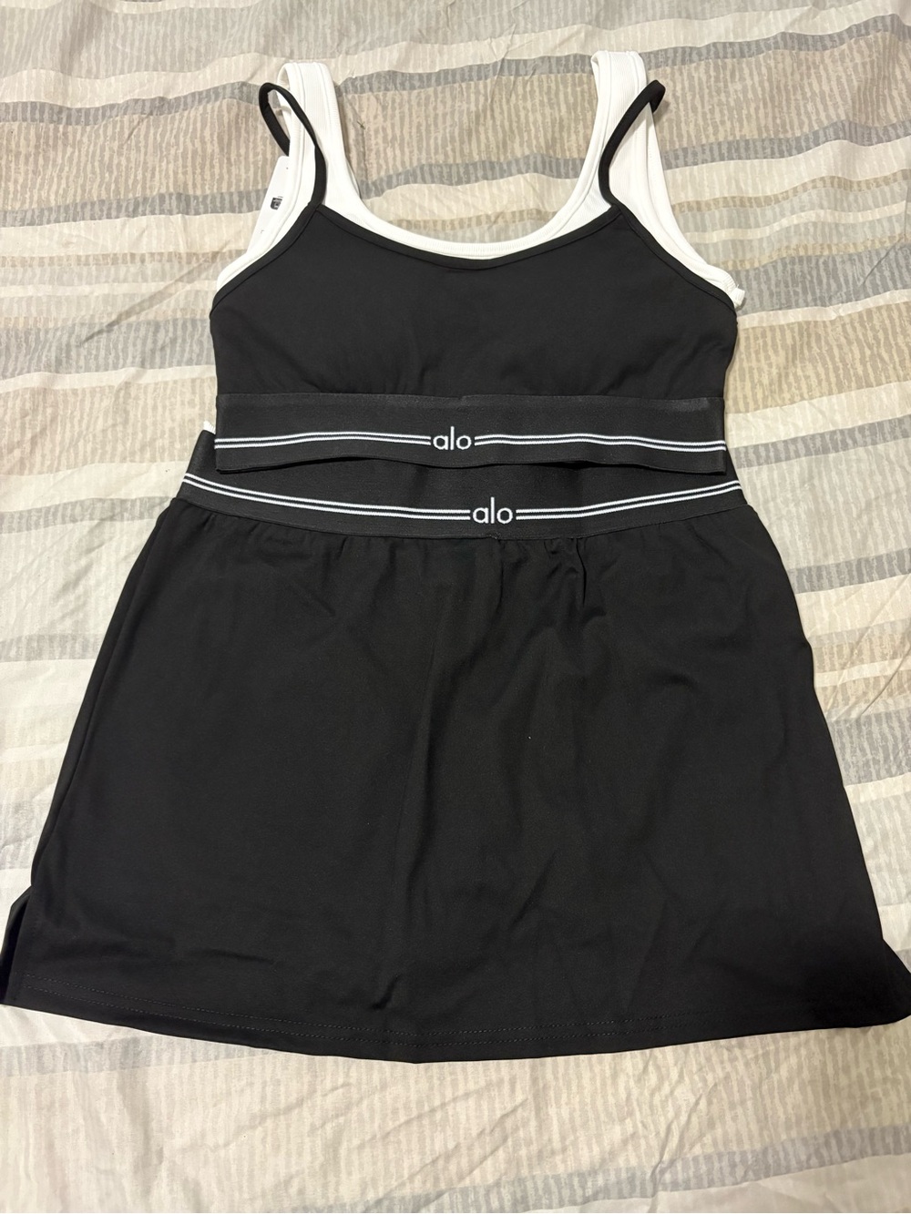 ALO Yoga Black Athletic Skirt and sport Bra/crop Tank with White Trim